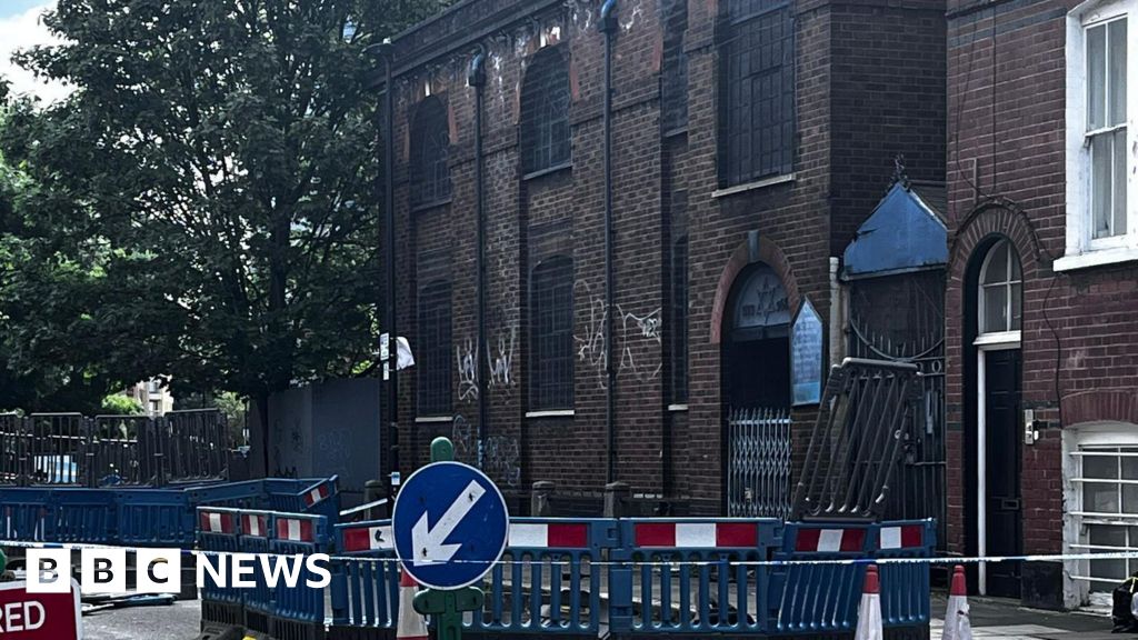 Counter-terror investigation into east London synagogue fire
