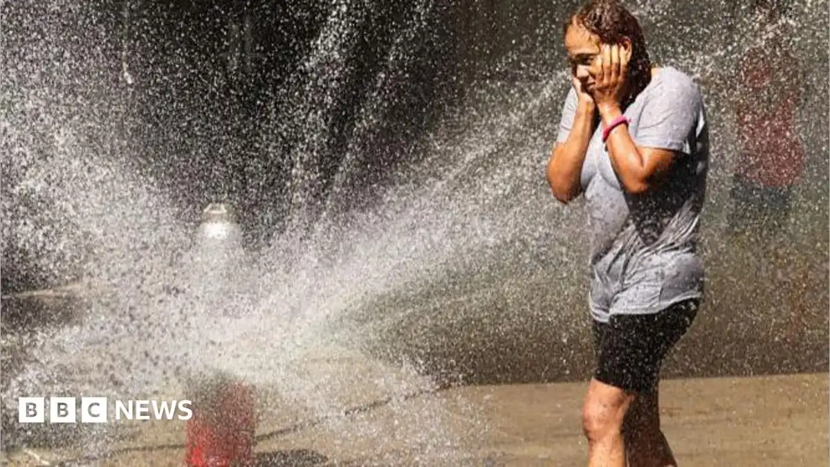 Dangerous heatwave scorches US ahead of Fourth of July holiday