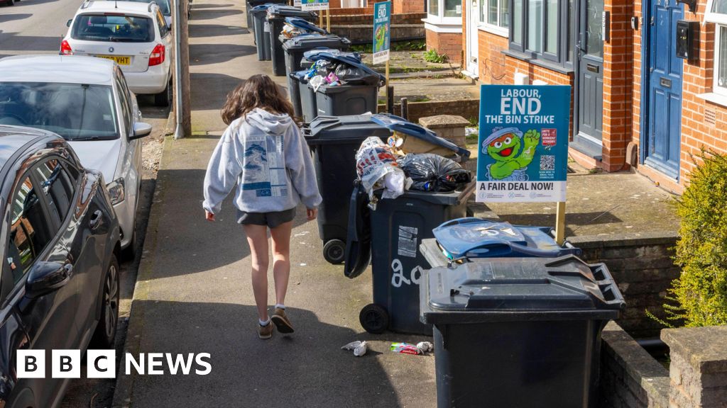 Deal 'within sight' to end Birmingham bin strike