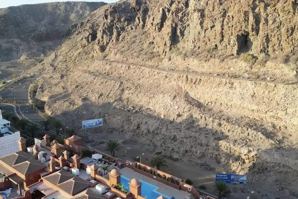 Disputes over development on protected mountain in south Tenerife reaches EU Commission