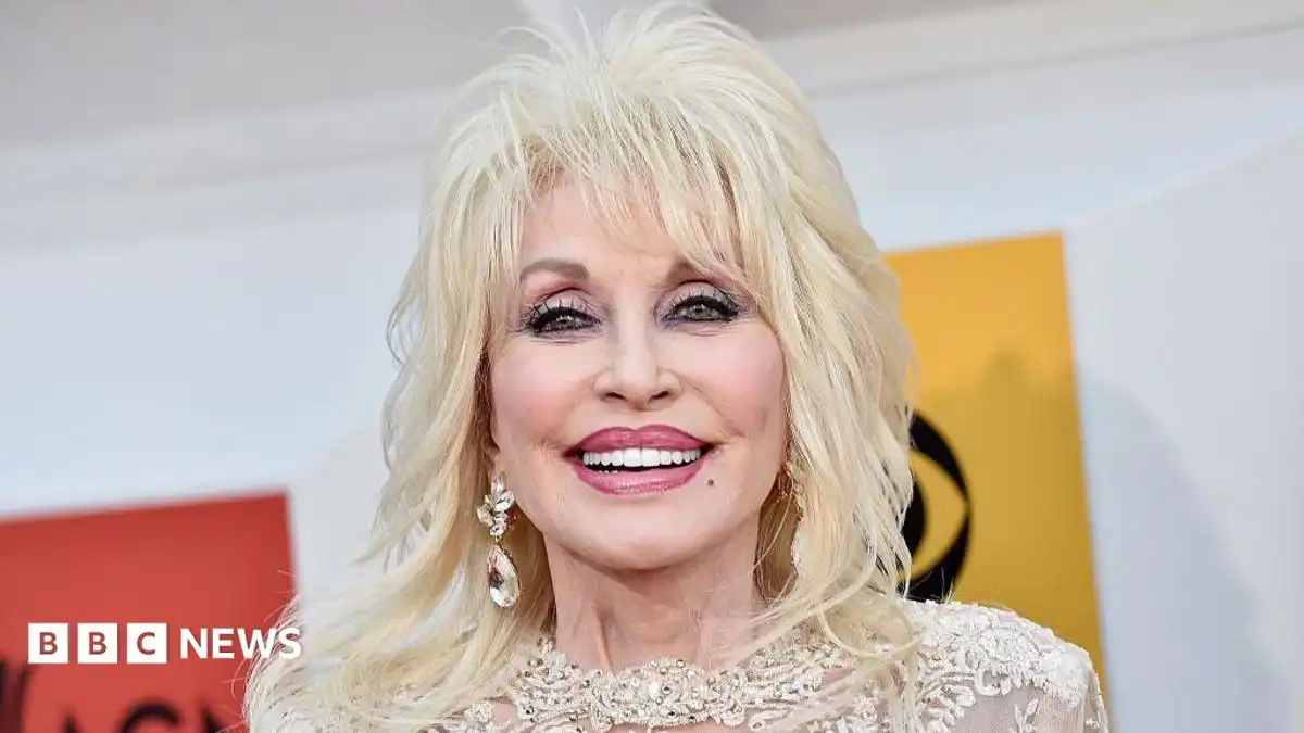 Dolly Parton's manager accuses nephew who announced her death of threats and intimidation