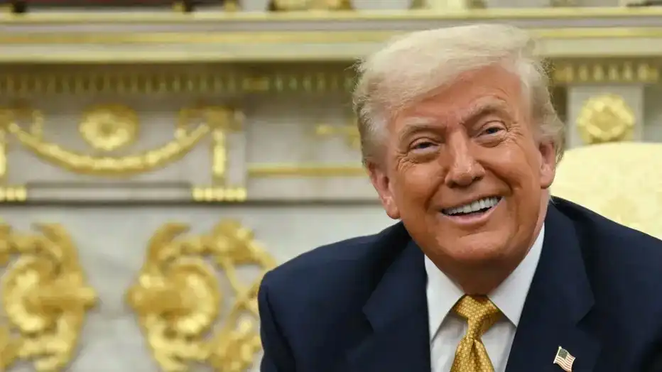 Donald Trump áttræður