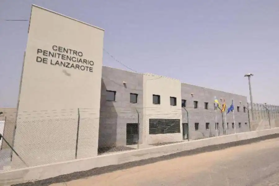 Drone crashes into watchtower at Lanzarote prison