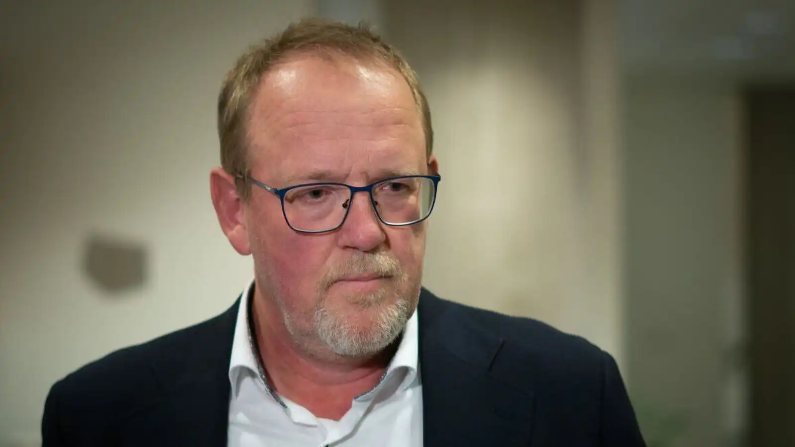 Eftir­litið á að hefjast á morgun en verður mótað eftir helgi - Vísir