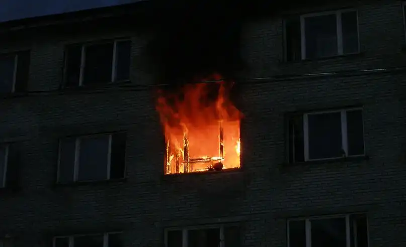 Eiginmaður grunaður um íkveikju og hrottalegt ofbeldi í garð konu sinnar – „I will fire this whore“ - DV
