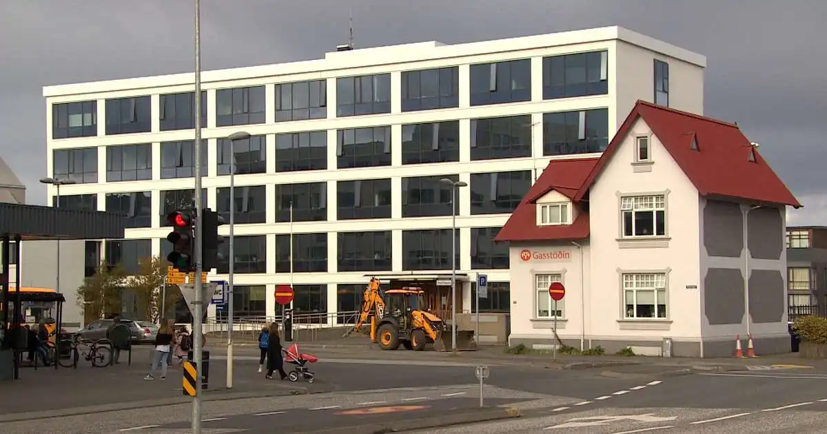 Einn gisti fangageymslur grunaður um líkamsárás