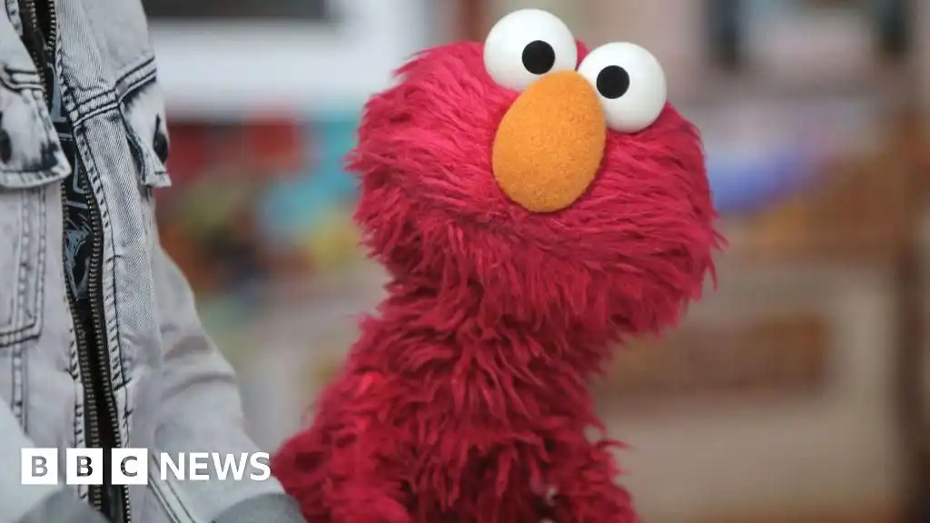 Elmo in hot water with New York Knicks fans after NBA finals post