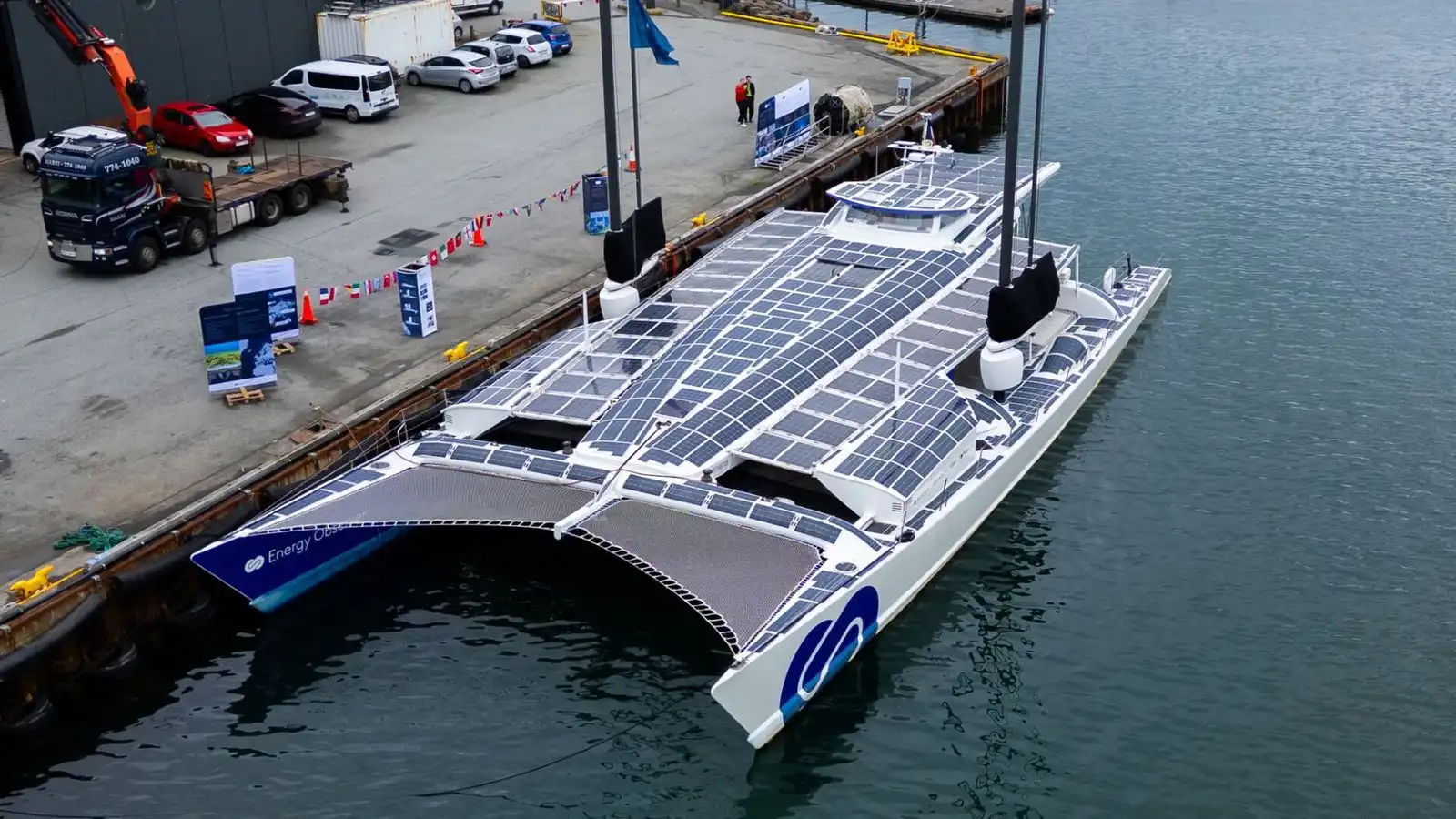 Energy Observer komið til Reykja­víkur­hafnar - Vísir
