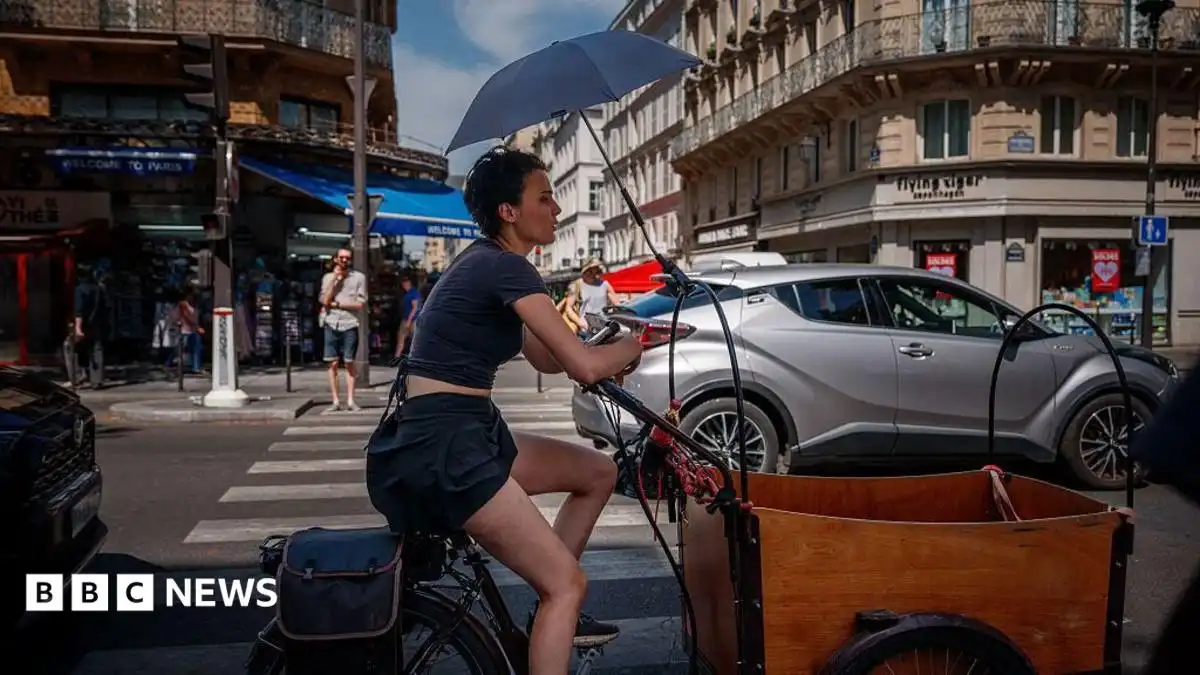 Europe heatwave: France warns even young people's health at risk as red alerts spread east