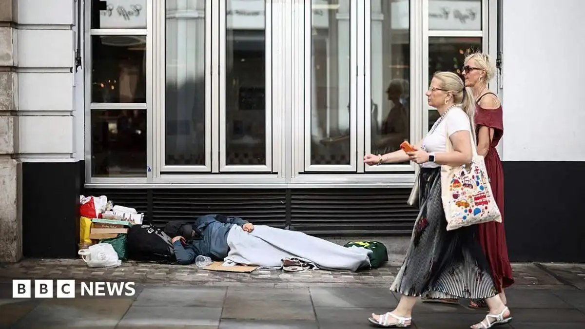 'Everyone in for Christmas' - Burnham's rough sleeping plan
