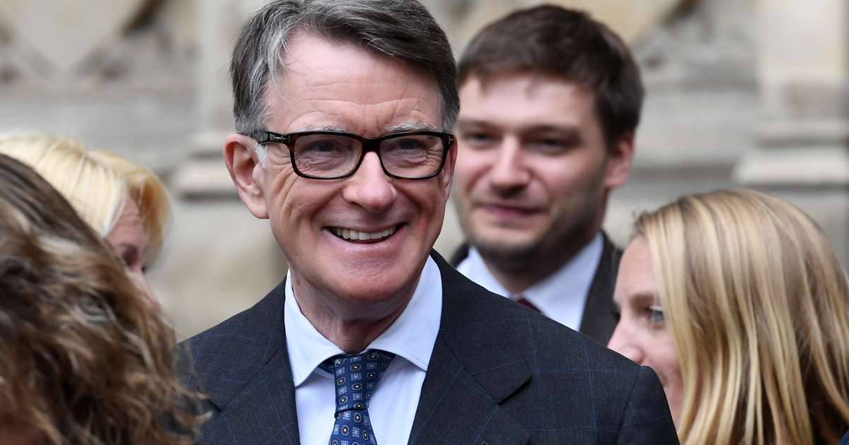 Evrópusambandið rannsakar meint brot Mandelsons meðan hann var viðskiptastjóri