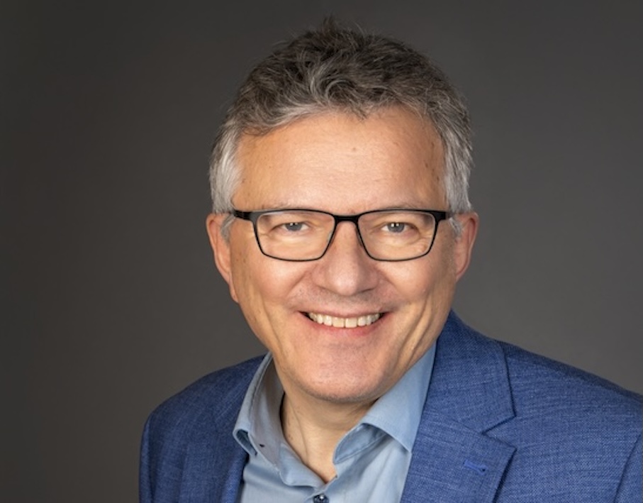 Eyþór Eðvarðsson skrifar: Gagnrýni ráðherra á ETS er óábyrg og verri en að „pissa í skóinn“ – Röng nálgun á raunverulegt vandamál - DV