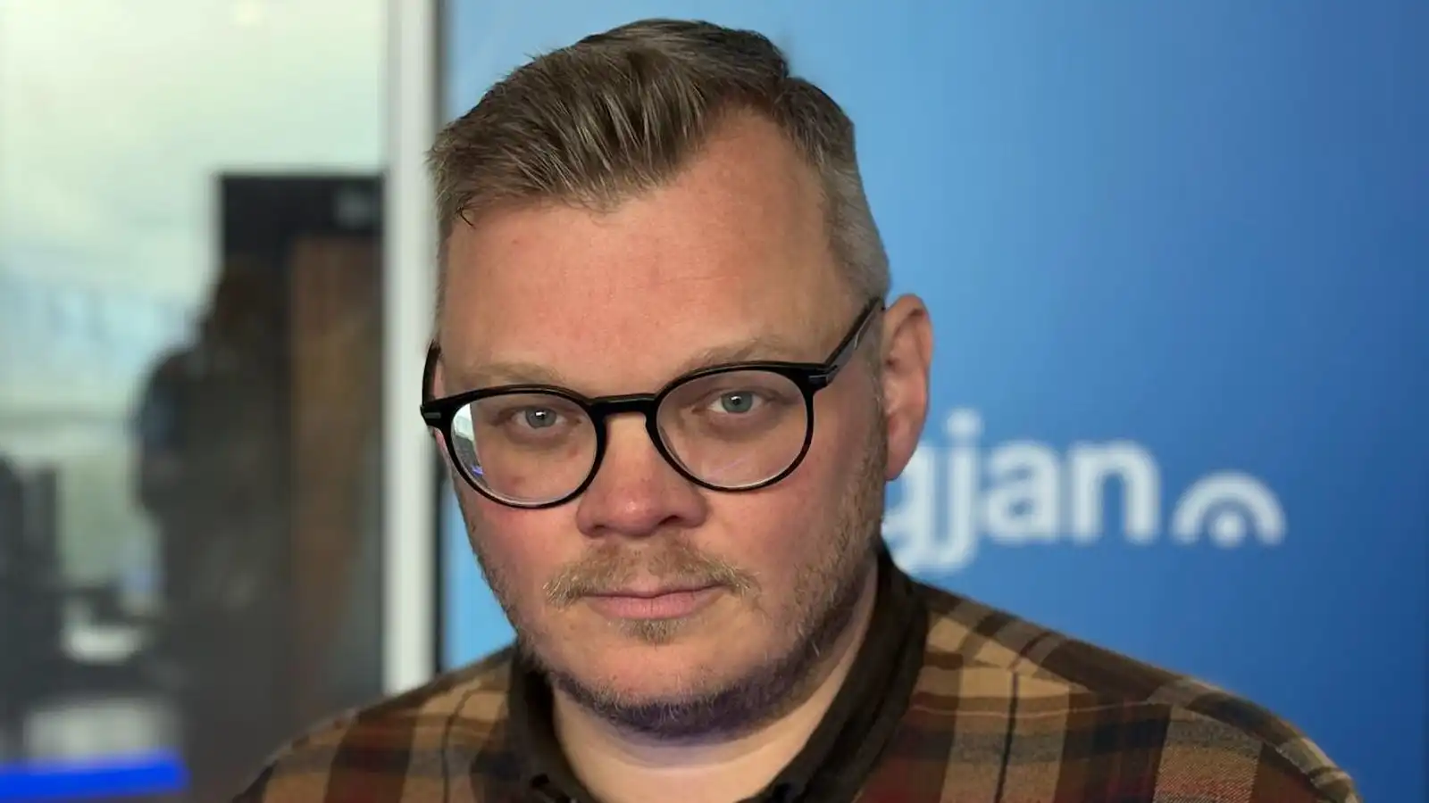 Fær nýjar kröfur fimm­tán mánuðum eftir and­lát eigin­konunnar - Vísir
