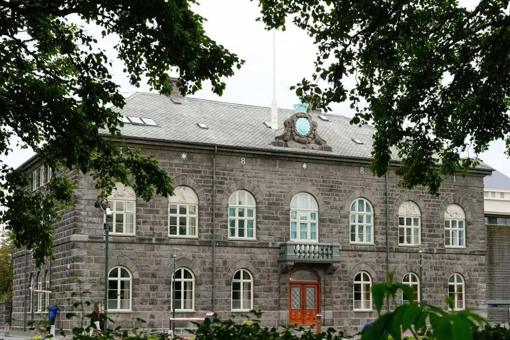 Fær stjórnarandstaðan eitthvað fyrir sinn snúð? - MBL.IS