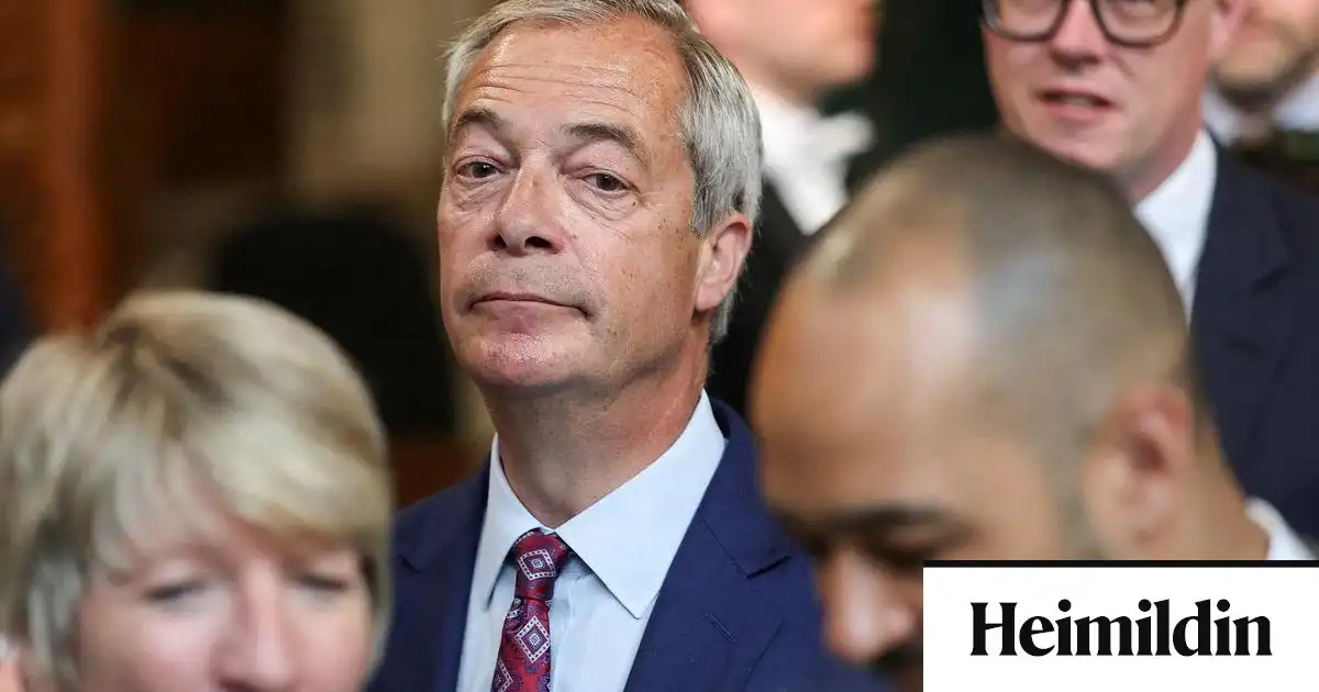 Farage segir af sér og býður sig aftur fram