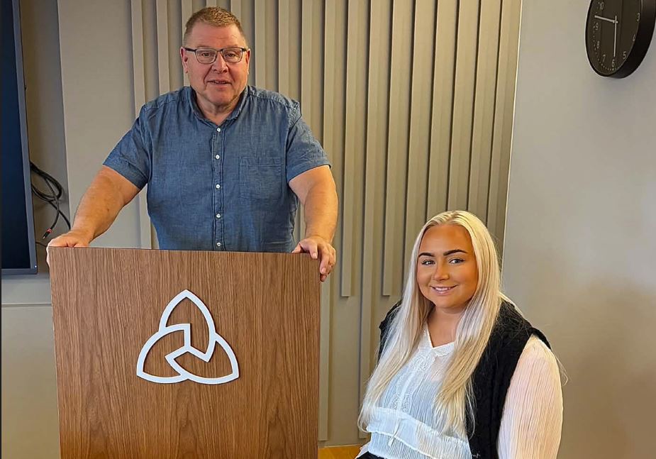 Feðgin í fyrsta skipti saman á bæjarstjórnarfundi