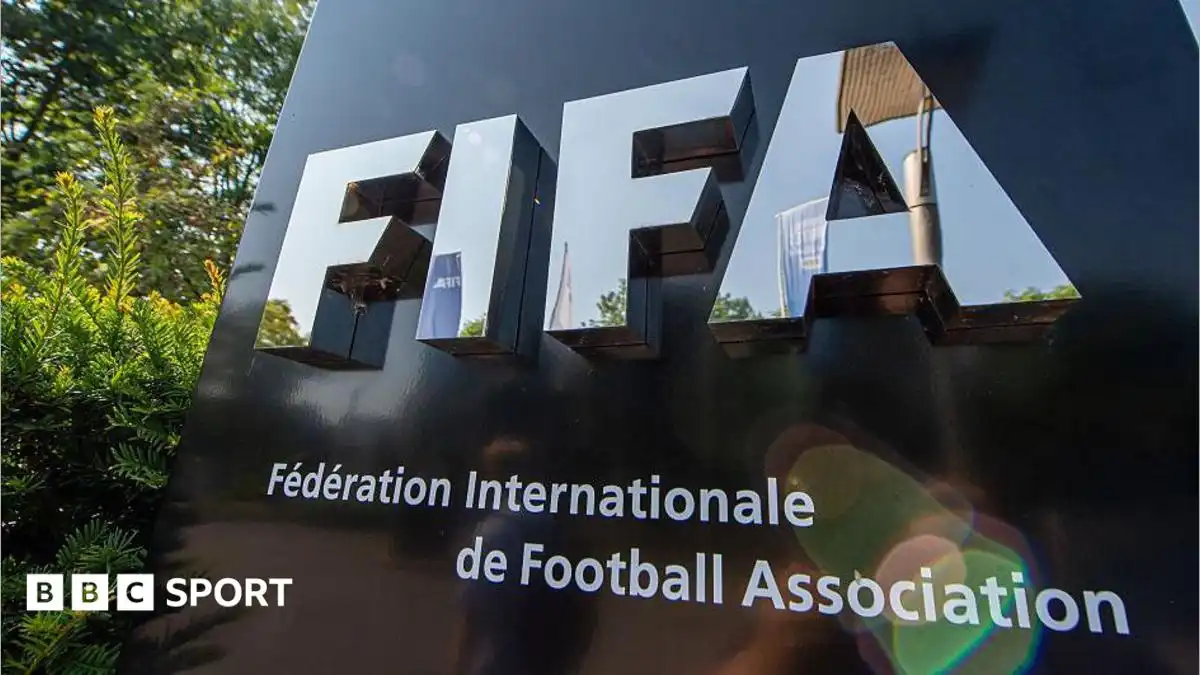 Fifa: Kevin Lamour leaves after criticising president Gianni Infantino