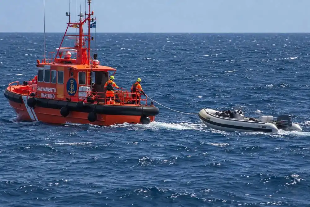 Five people including two children rescued after boat breaks down off Playa Blanca
