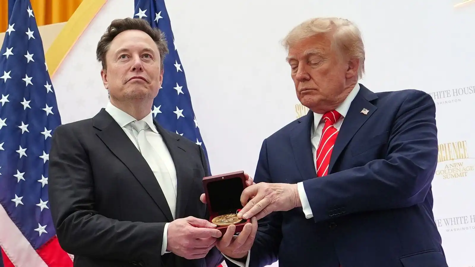 Fjár­festi í SpaceX og hóf svo á­tak sem gæti hagnast fyrir­tækinu - Vísir