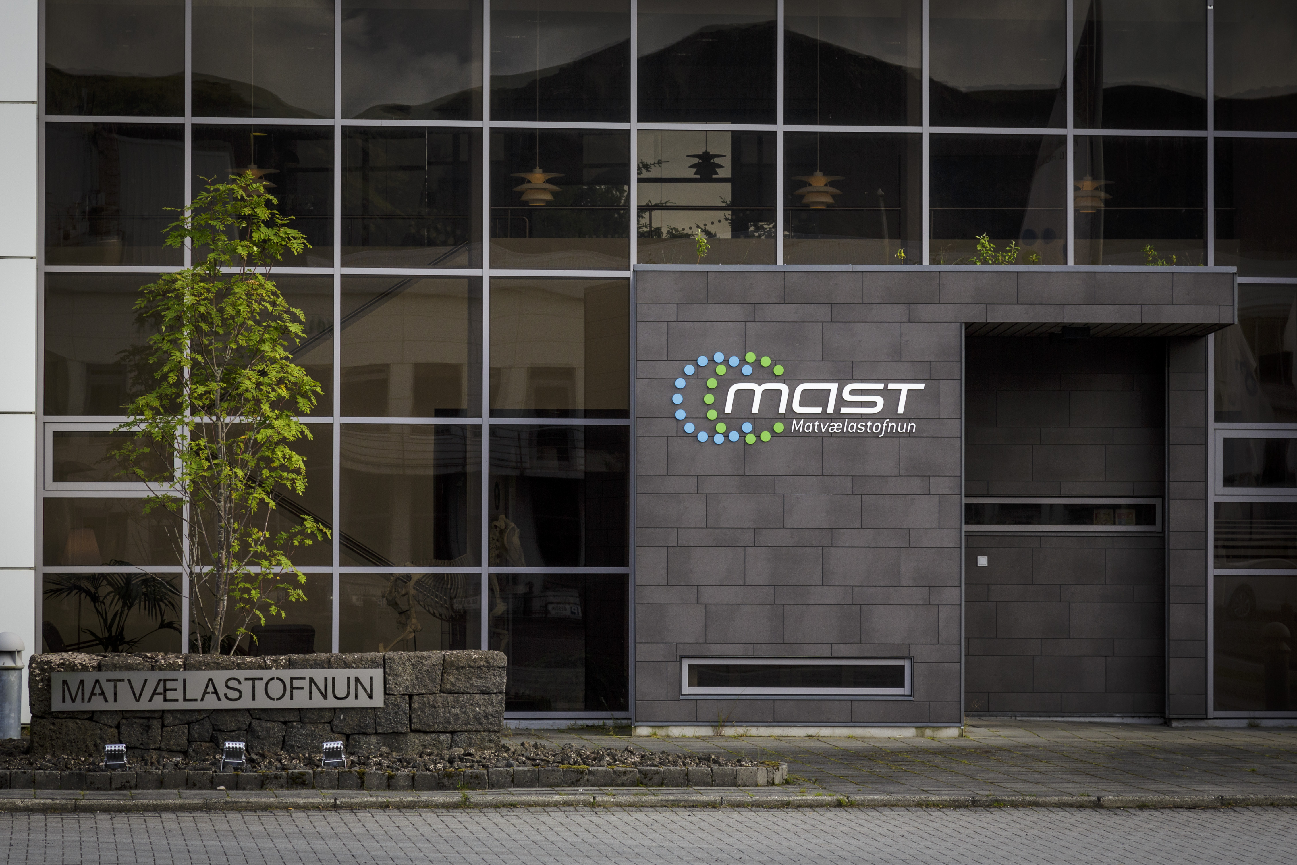 Fjölskyldum starfsfólks Matvælastofnunar ógnað - DV