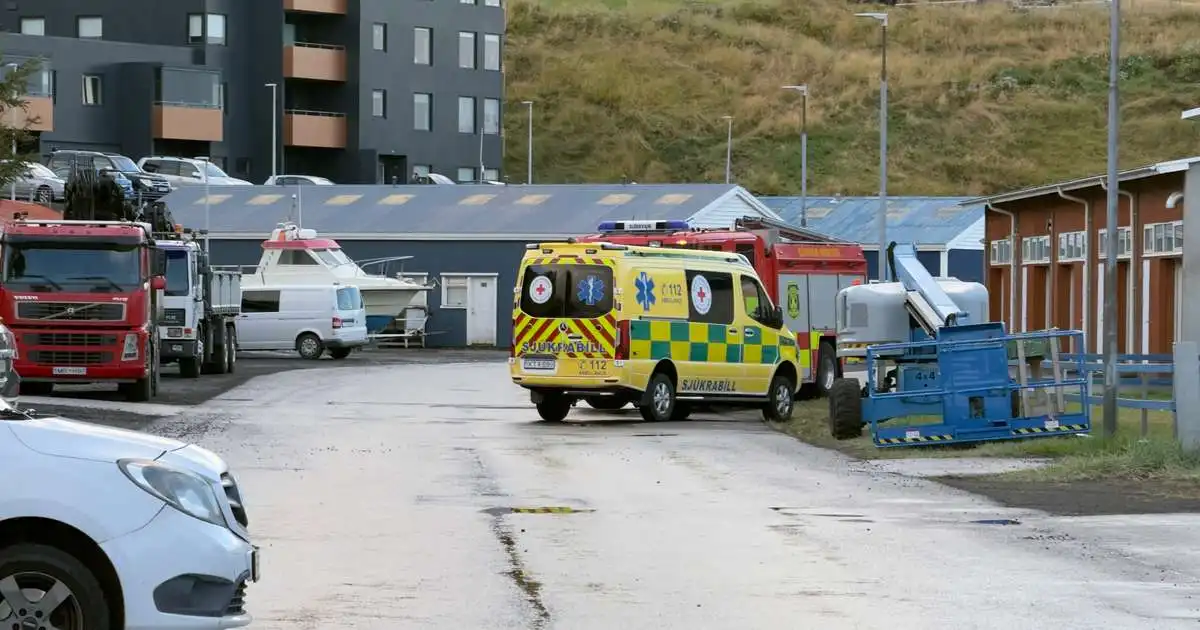 Fjórir fluttir á sjúkrahús vegna klórgasmengunar á Óseyri