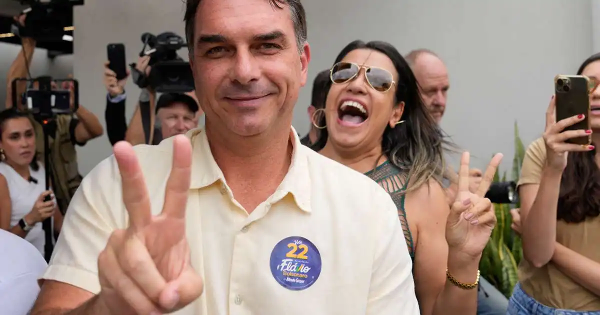 Flávio Bolsonaro flúinn til Bandaríkjanna