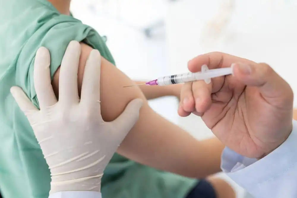 Flu jab appointments now available across the Canary Islands ahead of winter campaign