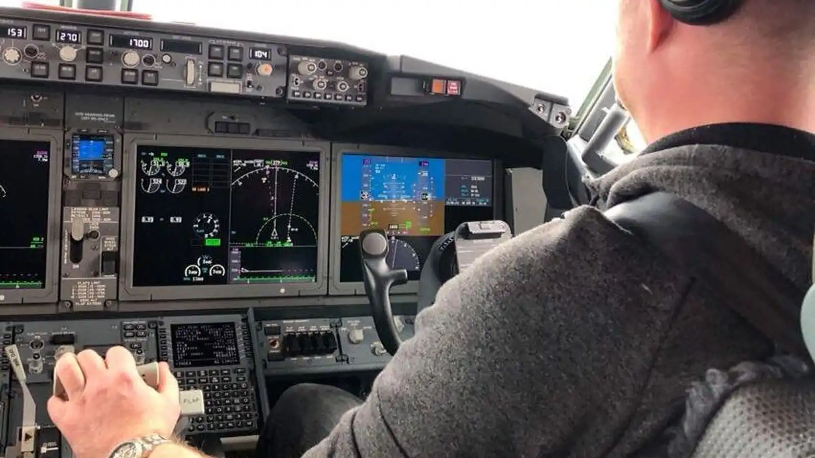 Flug­maður hjá Icelandair opnar bók­haldið - Vísir