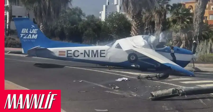 Flugvél hrapaði við golfvöll á Tenerife