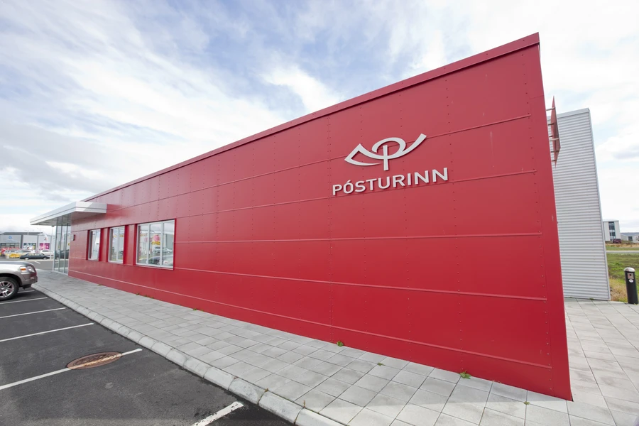 Fór í hart við Póstinn vegna notaðra farsíma - Tók upp símtöl án vitundar starfsmanna