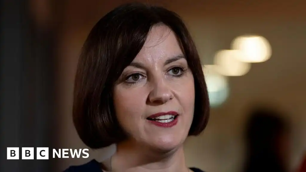 Forced adoptions: Government to apologise to victims in England