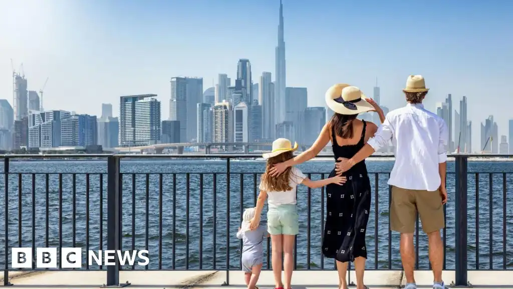 Foreign Office drops advice against travelling to UAE