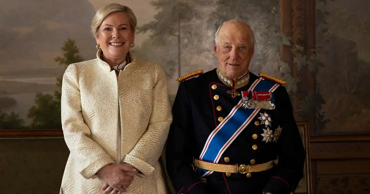 Forsetahjónin verða við útför Noregskonungs