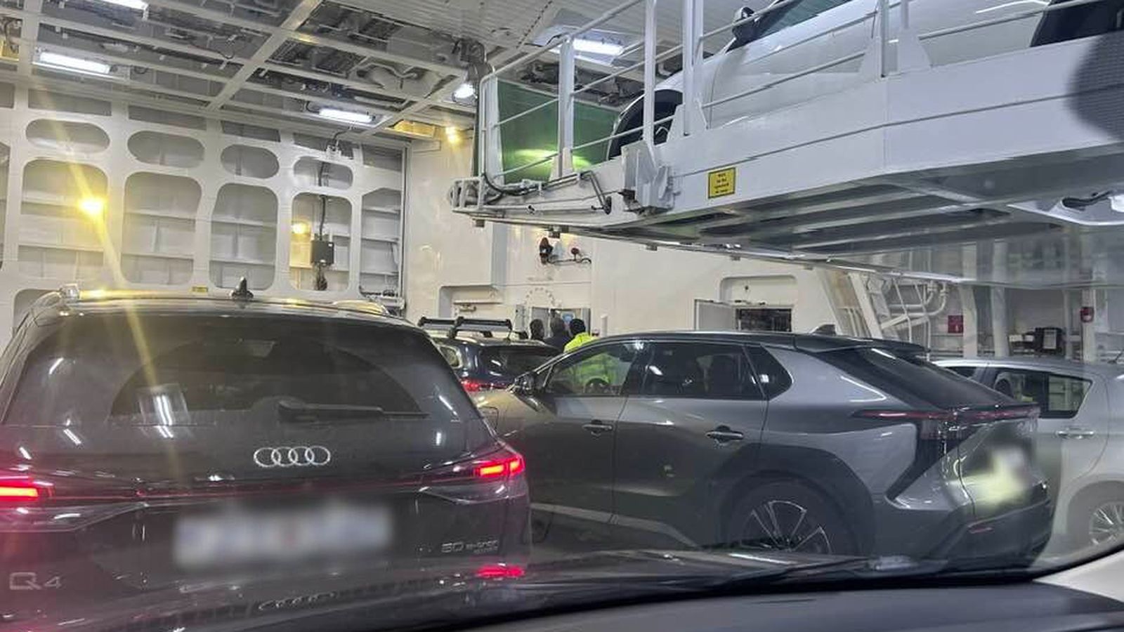 Föst í Herjólfi í korter eftir langa ferð frá Eyjum - Vísir