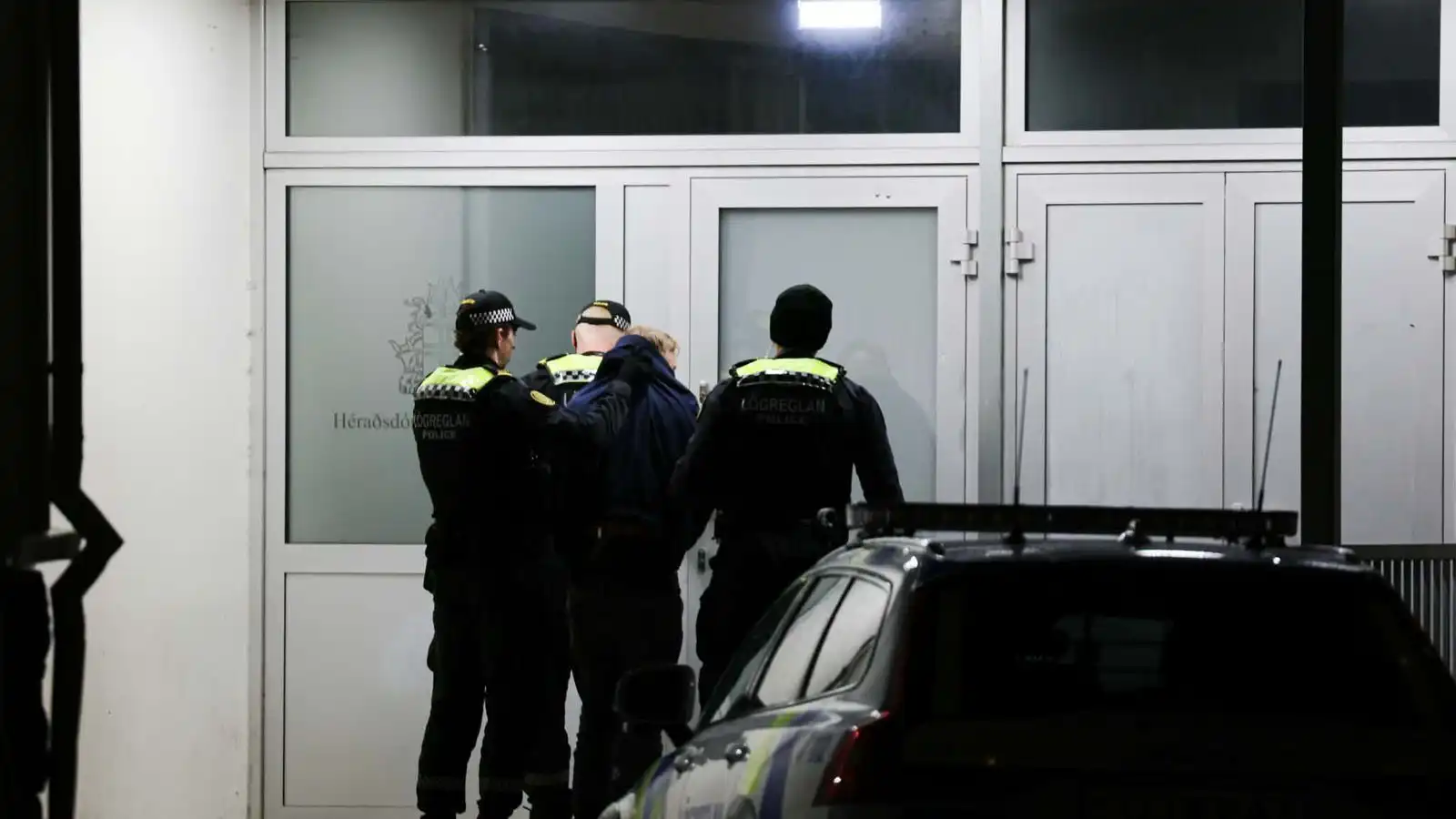 Fram­kvæmda­stjóri hjá BL hand­tekinn og settur í leyfi - Vísir