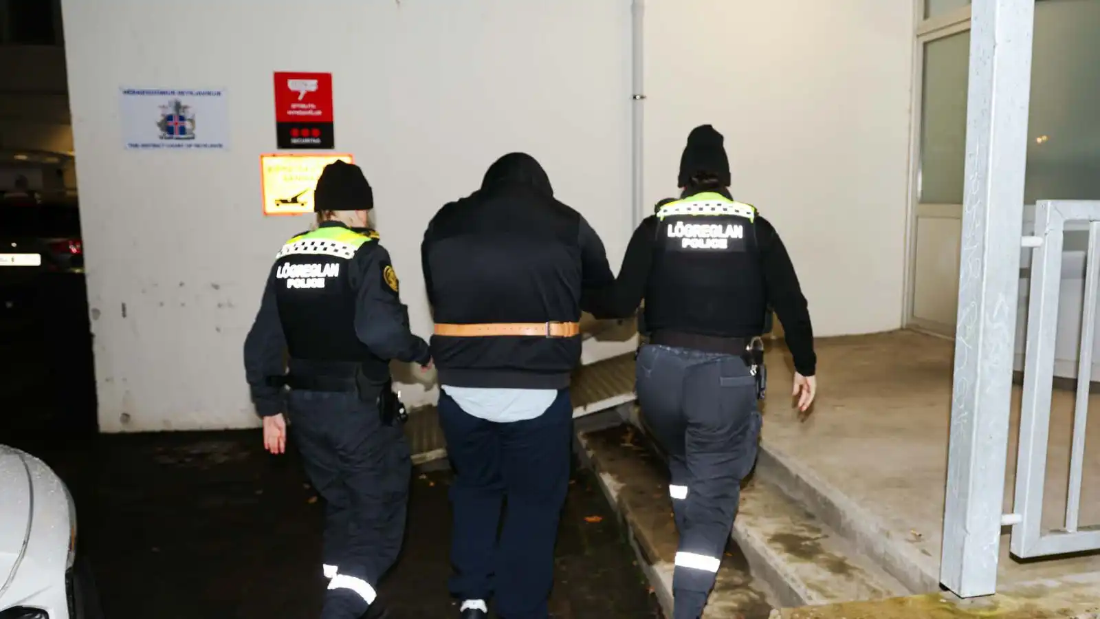 Fram­kvæmda­stjóri hjá þekktu fyrir­tæki meðal hand­teknu - Vísir