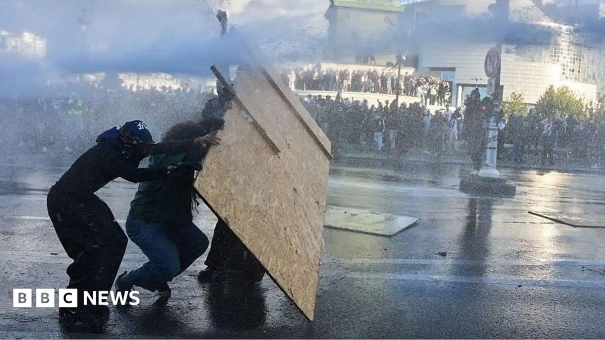 France promises 3,000 extra teachers in bid to calm student protests