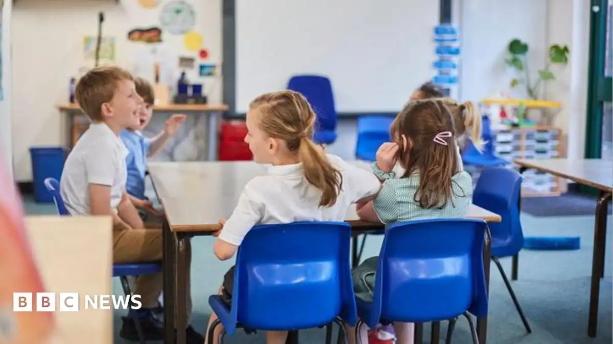 Free school meal pupils falling further behind their peers, report warns
