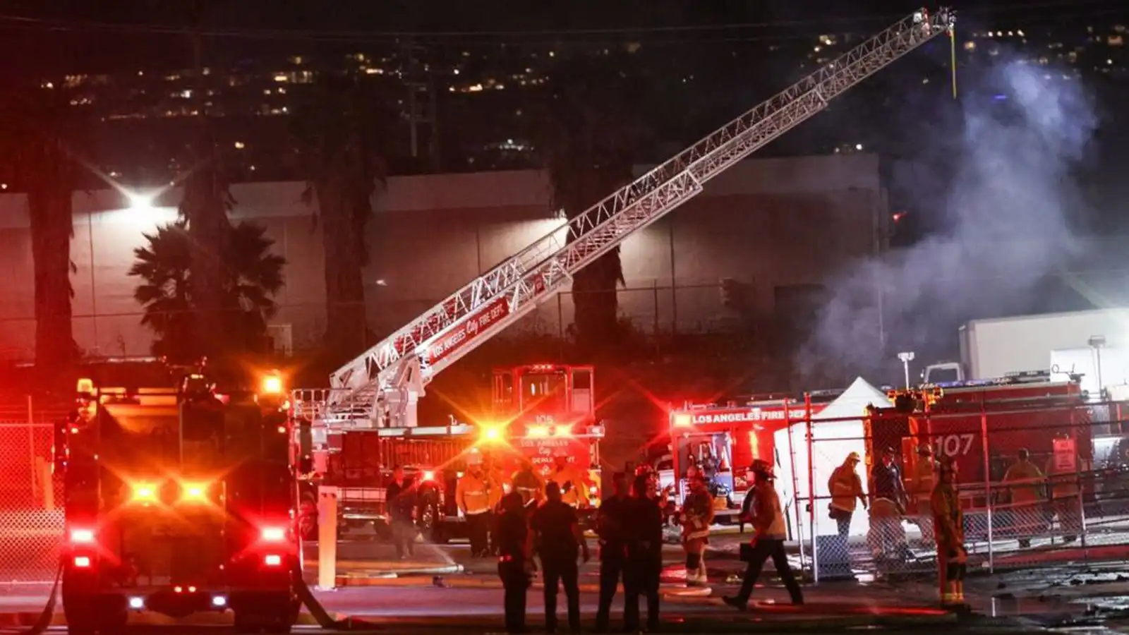 Fréttaþyrla NBC hrapaði í Los Angeles - Vísir