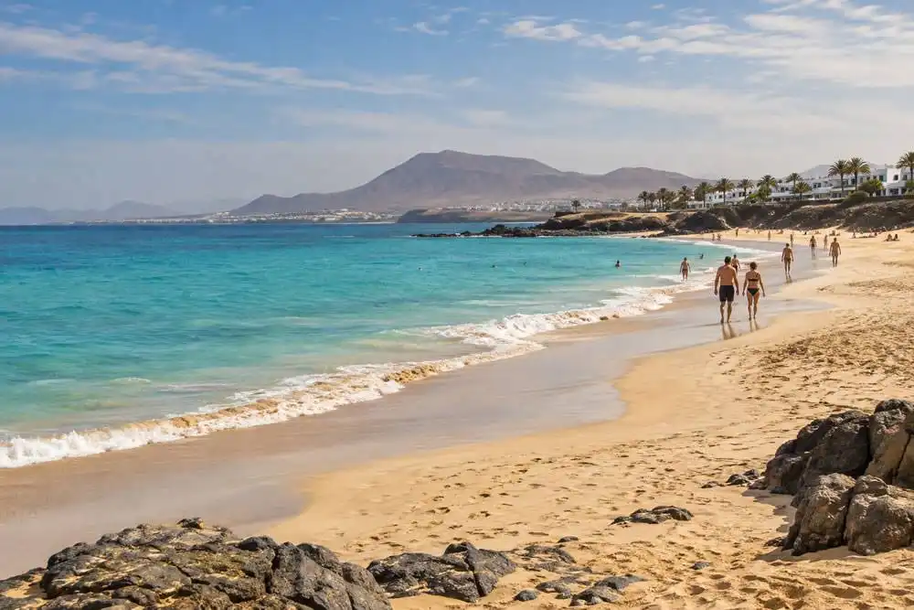 FRIDAY WEATHER: Warm across the Canary Islands with temperatures reaching 30°C
