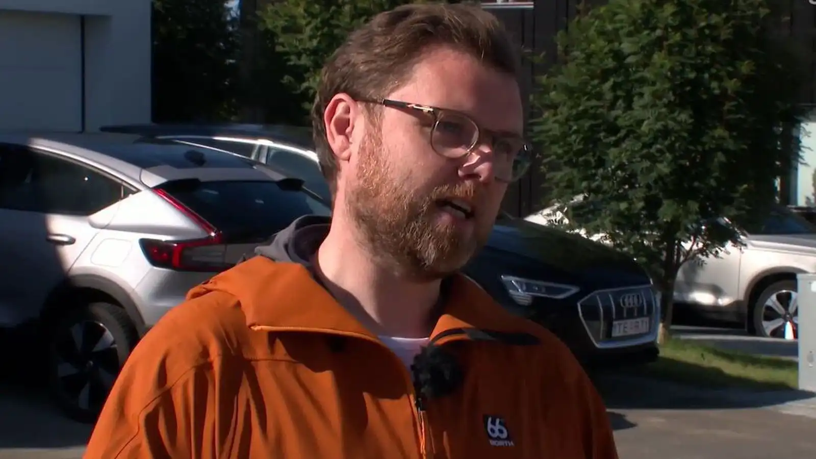 Fyrir fólk sem búi á almyrkvaslóðinni sé nóg að „vera úti í garði og upp­lifa allt“ - Vísir