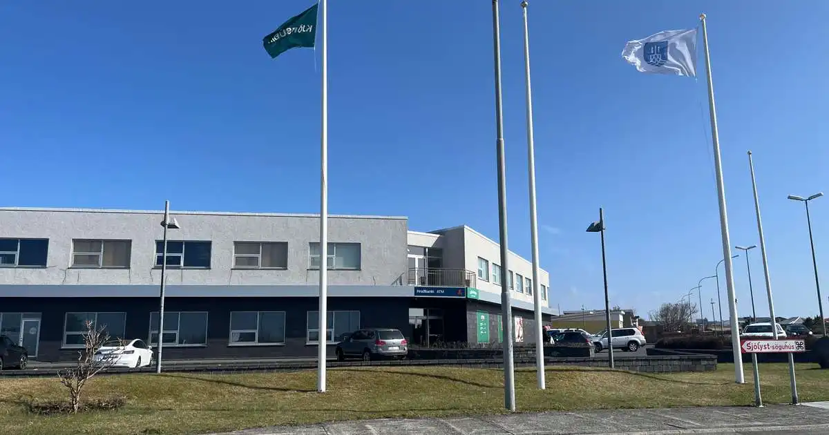 Fyrrverandi sveitarstjórar og alþingismenn vilja stjórna Suðurnesjabæ
