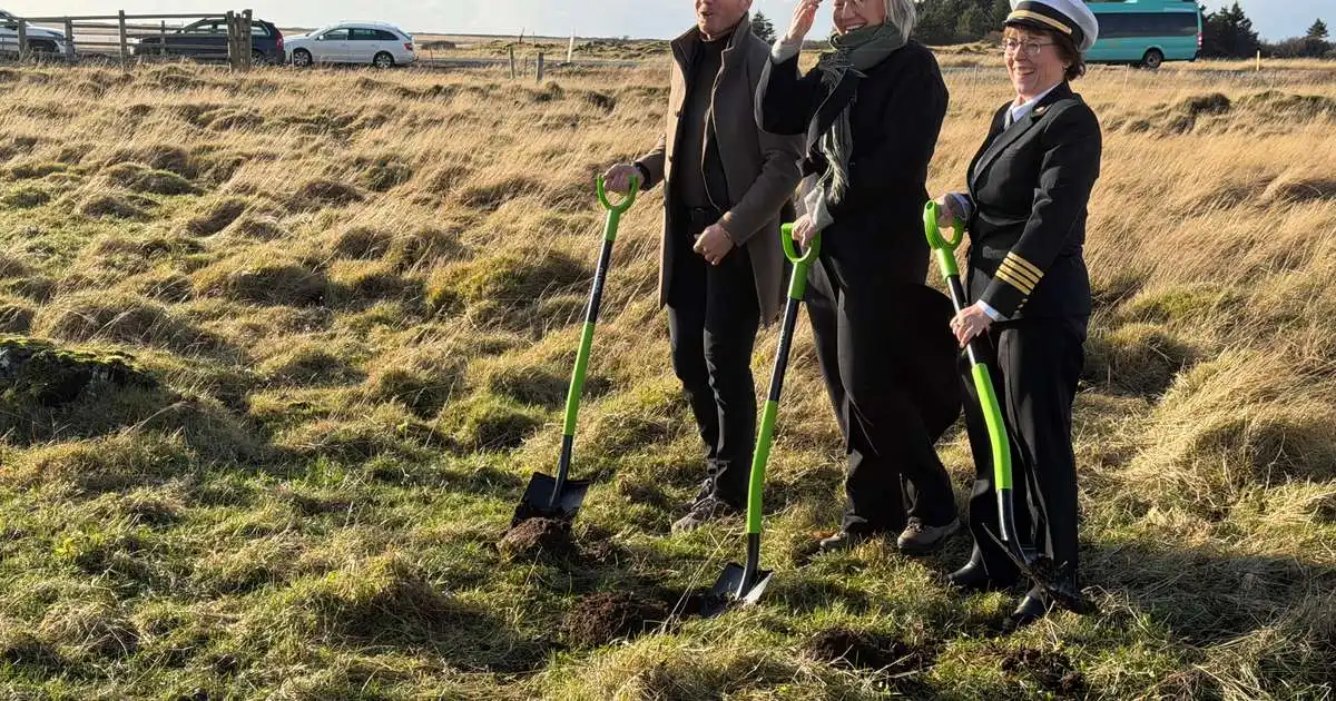 Fyrsta skóflustungan að Stóra-Hrauni