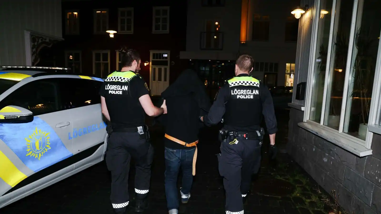 Gæslu­varð­hald fram­lengt yfir þremur - Vísir