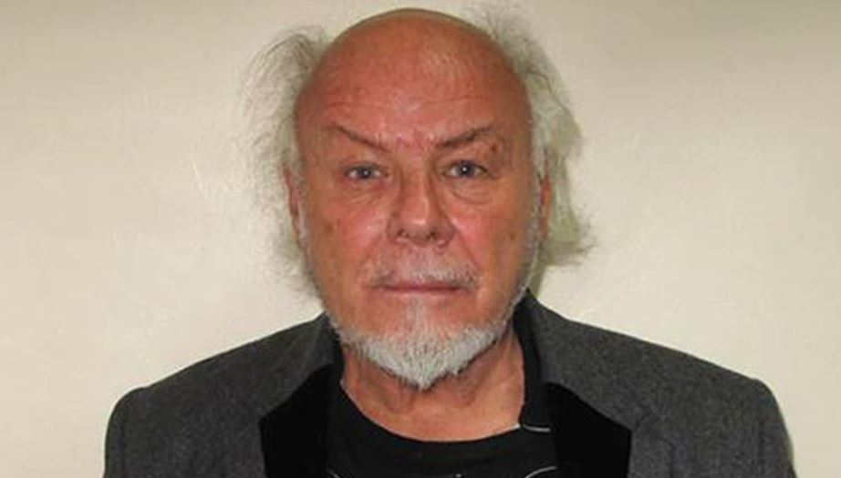 Gary Glitter segist ekki vera barnaníðingur – Sakaður um að narra unga stúlku með súkkulaði