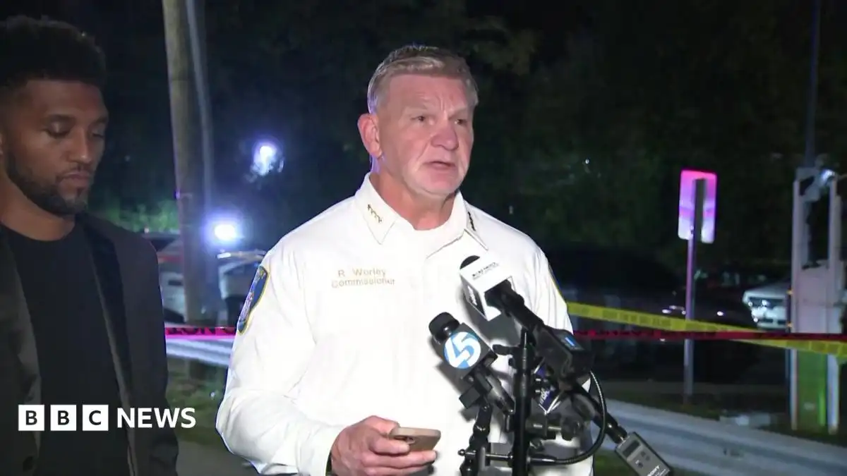 Girl, 12, fatally shot in US during 'dispute over parking space'