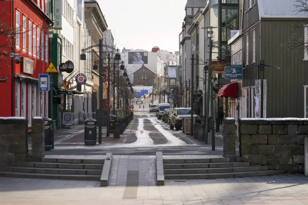 Gjaldskylda í miðborginni stytt - Of dýrt, sýndarmennska og ekki nógu langt gengið segir minnihlutinn