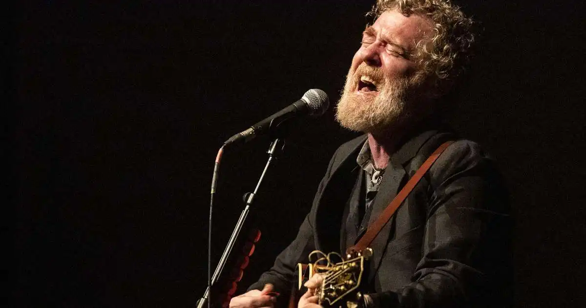 Glen Hansard látinn
