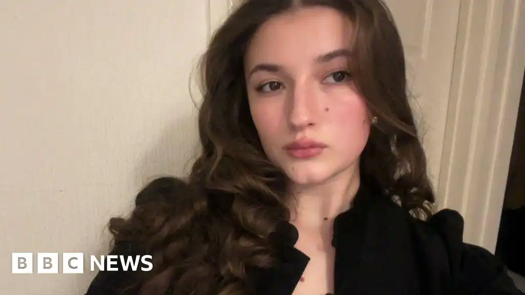 Graduate describes being 'ghosted' by 400 employers