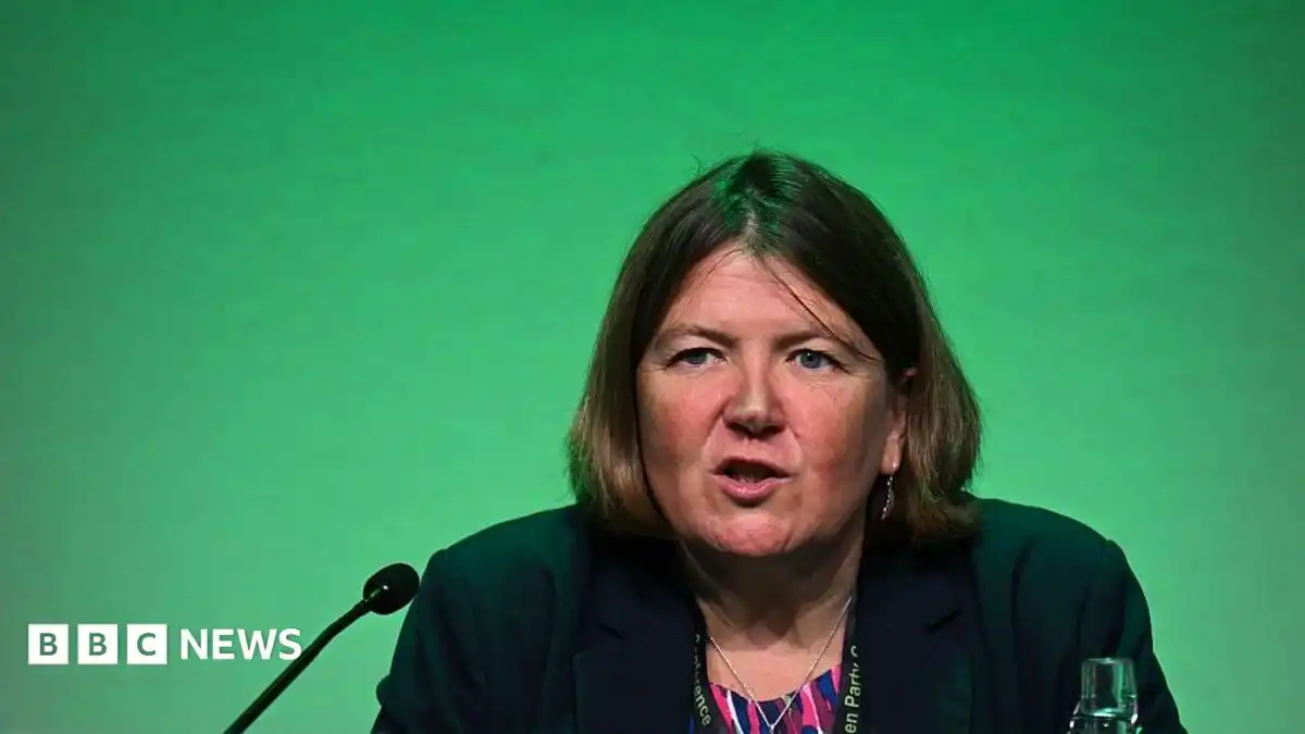 Green Party wants to make sure it is 'not vulnerable to extremists'